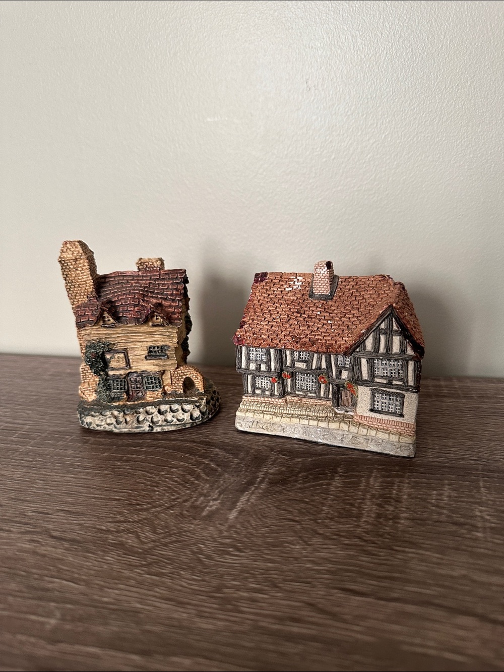 Mini English Cottages